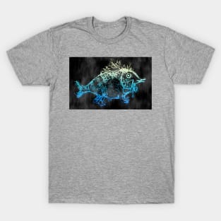 Lovely fantasy reptile creature in black and blue T-Shirt